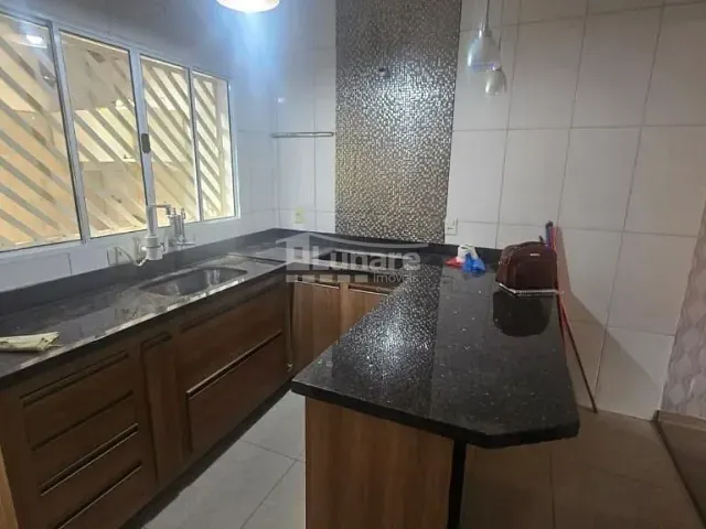 Sobrado 2 quartos e 2 banheiros, à venda, no bairro Vila Caputera em Mogi das Cruzes