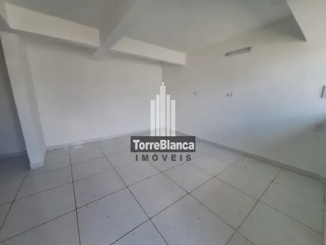Sobrado com 115m² 3 quartos e 2 banheiros, para alugar, no bairro Colônia Dona Luíza em Ponta Grossa