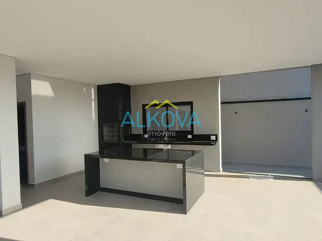 Sobrado com 330m² 3 quartos e 3 banheiros, à venda, no bairro Urbanova em São José dos Campos