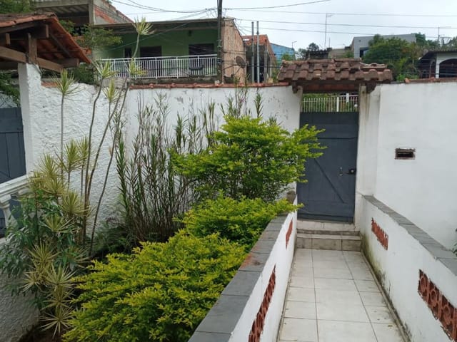 Sobrado com 510m² 3 quartos e 2 banheiros, à venda, no bairro Chácara Recanto Verde em Cotia