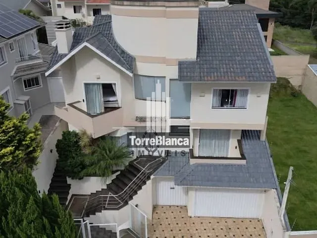 Sobrado com 424m² 4 quartos e 5 banheiros, à venda ou para alugar, no bairro Estrela em Ponta Grossa