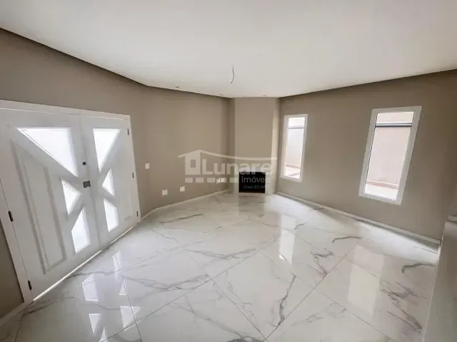 Sobrado com 300m² 3 quartos e 4 banheiros, à venda, no bairro Vila Oliveira em Mogi das Cruzes