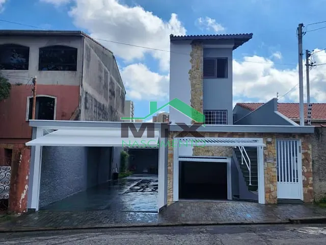 Sobrado 3 quartos e 4 banheiros, à venda, no bairro Vila Floresta em Santo André