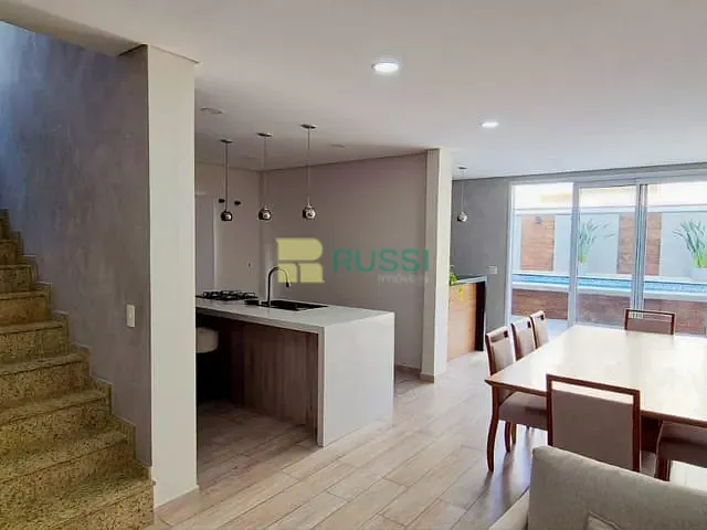 Sobrado com 250m² 3 quartos e 4 banheiros, à venda, no bairro Jardim Crystal Park em Jacareí