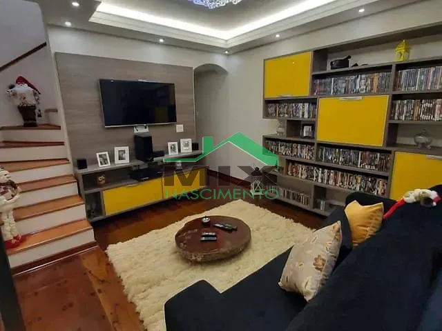 Sobrado com 126m² 2 quartos e 1 banheiro, à venda, no bairro Vila Bela Vista em Santo André