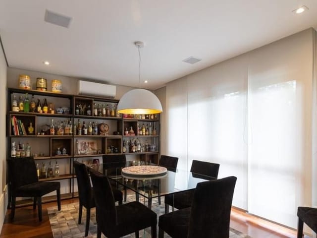 Sobrado com 624m² 4 quartos e 6 banheiros, à venda, no bairro Jardim Viana em São Paulo
