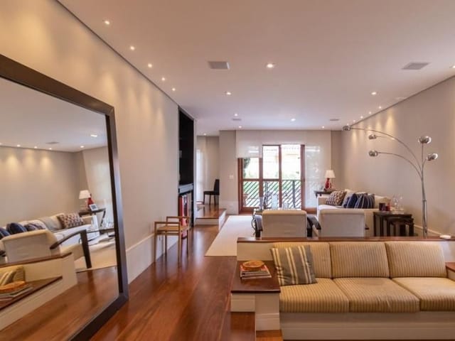 Sobrado com 624m² 4 quartos e 6 banheiros, à venda, no bairro Jardim Viana em São Paulo