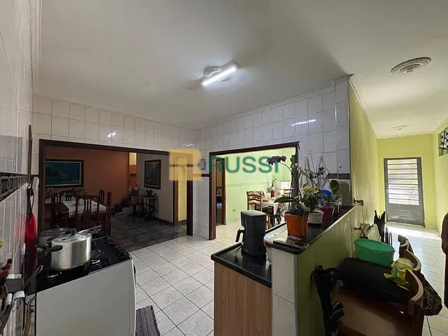Sobrado com 300m², à venda, no bairro Parque Industrial em São José dos Campos