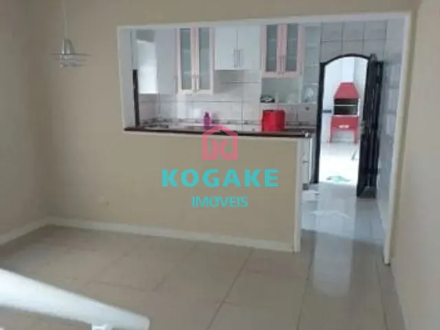 Sobrado com 150m² 3 quartos e 2 banheiros, à venda, no bairro Vila Ester em São José dos Campos