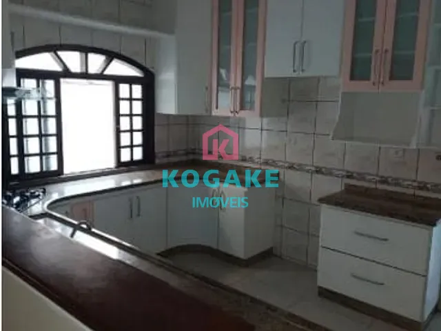 Sobrado com 150m² 3 quartos e 2 banheiros, à venda, no bairro Vila Ester em São José dos Campos