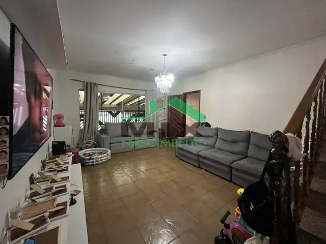 Sobrado com 126m² 3 quartos e 2 banheiros, à venda, no bairro Taboão em São Bernardo do Campo