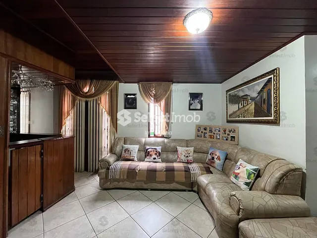 Sobrado com 316m² 3 quartos e 6 banheiros, à venda, no bairro Jardim Santa Lídia em Mauá