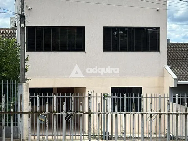 Sobrado à venda, no bairro Contorno em Ponta Grossa