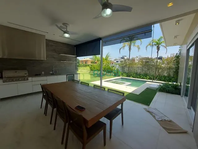 Sobrado com 417m² 3 quartos e 7 banheiros, à venda, no bairro Condomínio Residencial Alphaville II em São José dos Campos