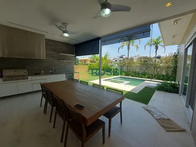 Sobrado com 417m² 3 quartos e 7 banheiros, à venda, no bairro Condomínio Residencial Alphaville II em São José dos Campos