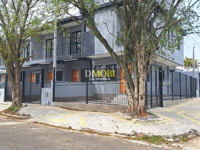 Sobrado com 78m² 3 quartos e 1 banheiro, à venda, no bairro Santa Cruz em Gravataí