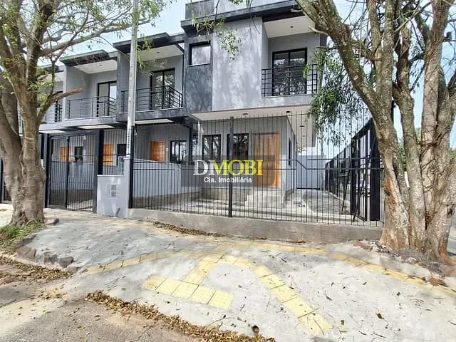 Sobrado com 78m² 3 quartos e 1 banheiro, à venda, no bairro Santa Cruz em Gravataí