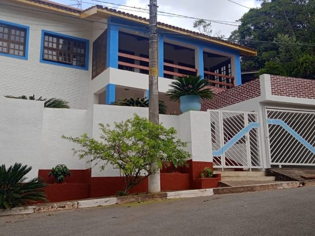 Sobrado com 512m² 5 quartos e 5 banheiros, à venda, no bairro Morada do Sol em Santana de Parnaíba