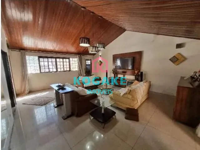Sobrado com 252m² 3 quartos e 2 banheiros, à venda, no bairro Jardim Estoril em São José dos Campos