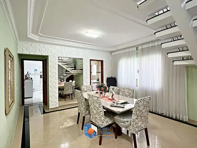 Sobrado com 198m² 3 quartos e 4 banheiros, à venda, no bairro Jardim São Judas Tadeu em Guarulhos