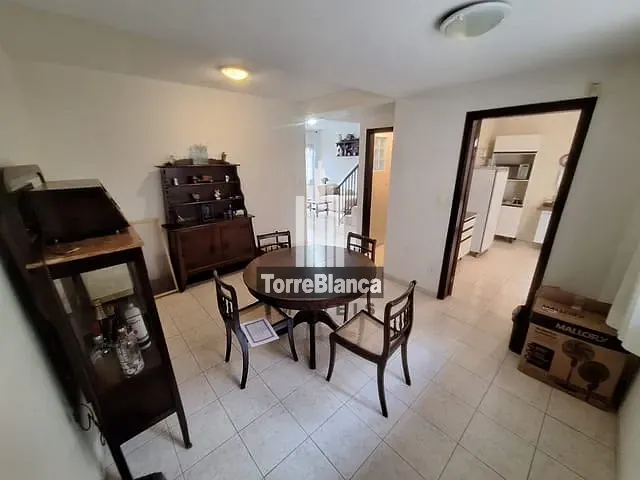 Sobrado com 128m², para alugar, no bairro Estrela em Ponta Grossa