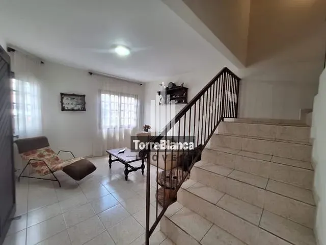 Sobrado com 128m², para alugar, no bairro Estrela em Ponta Grossa