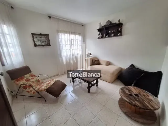 Sobrado com 128m², para alugar, no bairro Estrela em Ponta Grossa