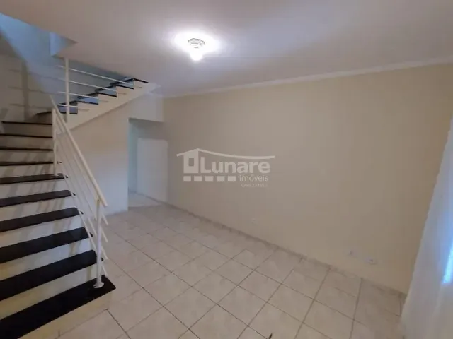 Sobrado com 150m² 3 quartos e 3 banheiros, à venda ou para alugar, no bairro Jardim Cambuci em Mogi das Cruzes