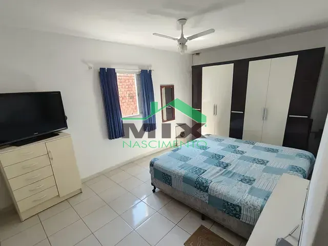 Sobrado com 250m² 3 quartos e 2 banheiros, para alugar, no bairro Taboão em São Bernardo do Campo