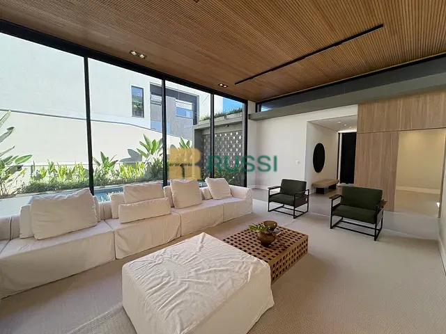 Sobrado com 450m² 4 quartos e 6 banheiros, à venda, no bairro Condomínio Residencial Alphaville II em São José dos Campos