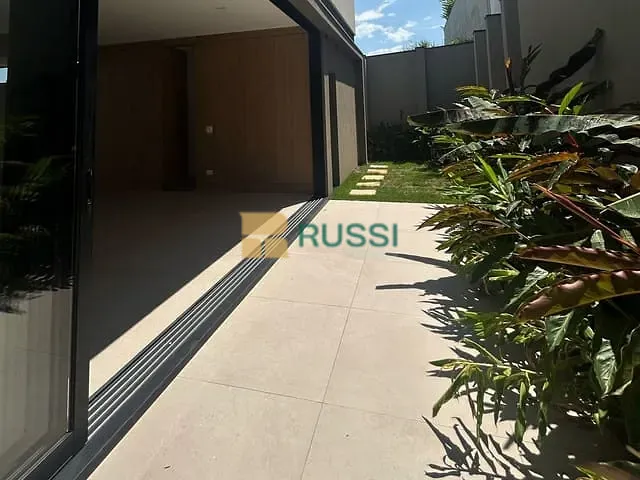 Sobrado com 450m² 4 quartos e 6 banheiros, à venda, no bairro Condomínio Residencial Alphaville II em São José dos Campos