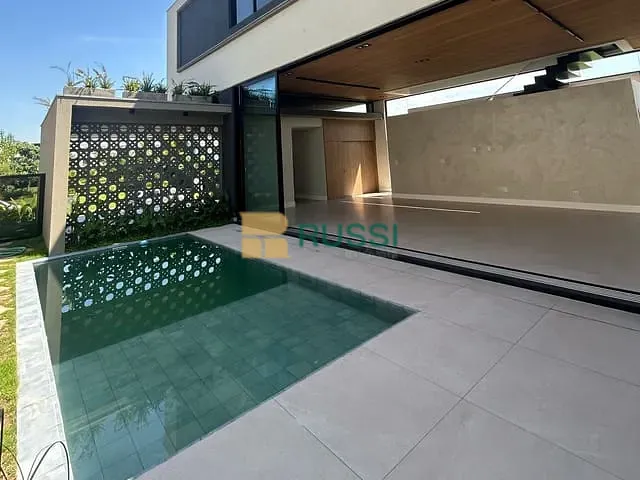 Sobrado com 450m² 4 quartos e 6 banheiros, à venda, no bairro Condomínio Residencial Alphaville II em São José dos Campos