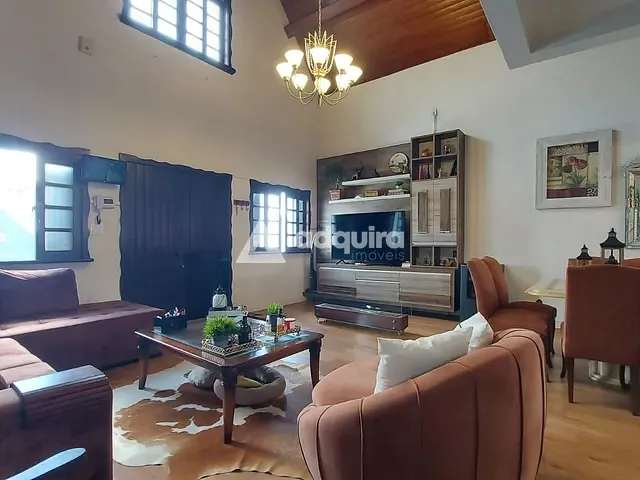 Sobrado com 433m² 3 quartos e 4 banheiros, à venda, no bairro Jardim Carvalho em Ponta Grossa
