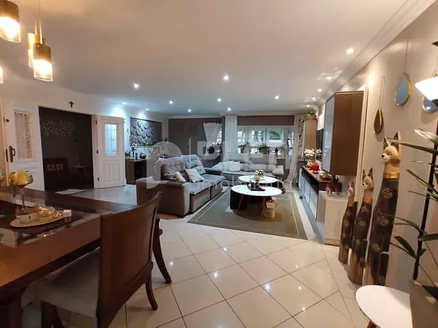 Sobrado com 220m² 3 quartos e 5 banheiros, à venda, no bairro Água Fria em São Paulo