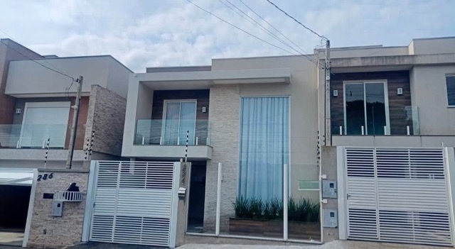 Sobrado para locação, 2 suítes, Boa Vista.