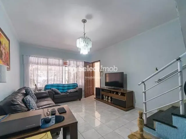 Sobrado com 140m² 2 quartos e 2 banheiros, à venda, no bairro Vila Scarpelli em Santo André