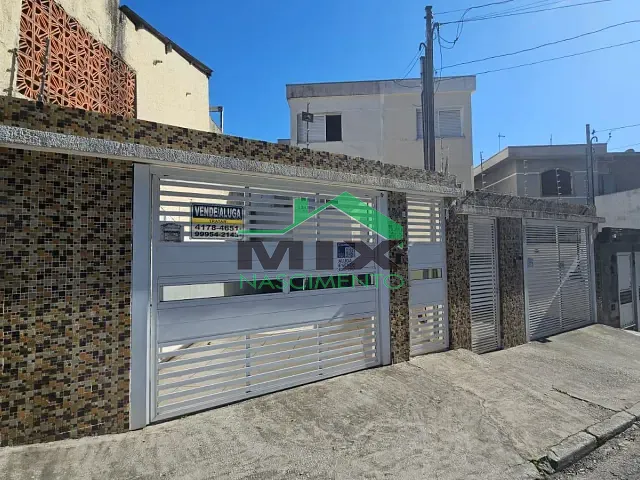 Sobrado 3 quartos e 2 banheiros, para alugar, no bairro Taboão em Diadema