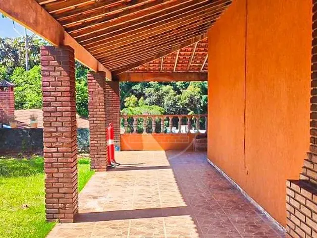 Sobrado com 1000m² 5 quartos e 6 banheiros, à venda, no bairro Lagoa Grande em Embu-Guaçu