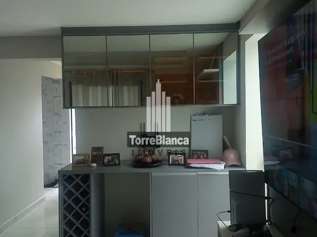 Sobrado 3 quartos e 2 banheiros, à venda, no bairro Cará-cará em Ponta Grossa