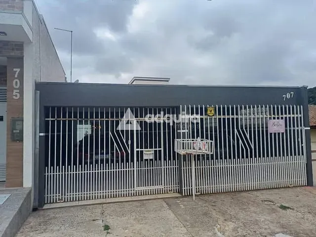 Sobrado 3 quartos e 2 banheiros, à venda ou para alugar, no bairro Oficinas em Ponta Grossa