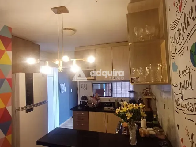 Sobrado 3 quartos e 2 banheiros, à venda ou para alugar, no bairro Oficinas em Ponta Grossa
