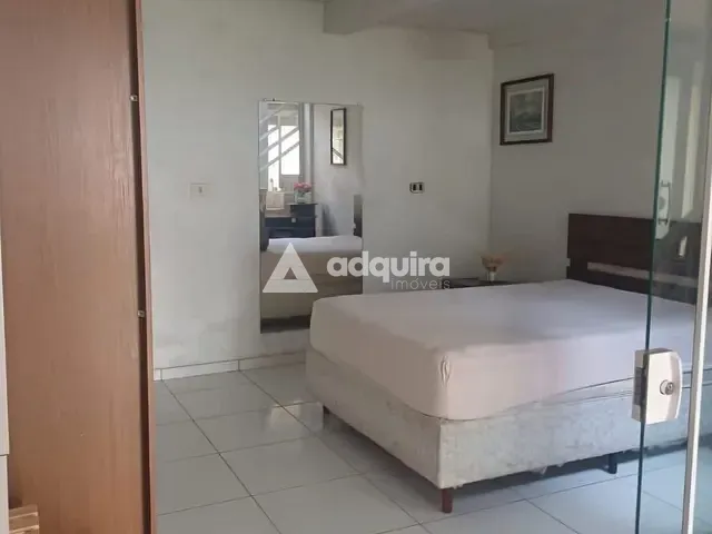 Sobrado 3 quartos e 2 banheiros, à venda ou para alugar, no bairro Oficinas em Ponta Grossa