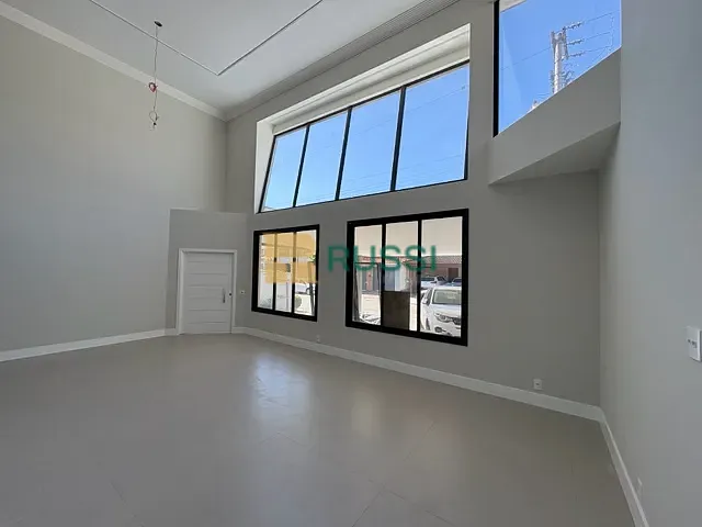 Sobrado com 365m² 5 quartos e 7 banheiros, à venda, no bairro Jardim das Colinas em São José dos Campos
