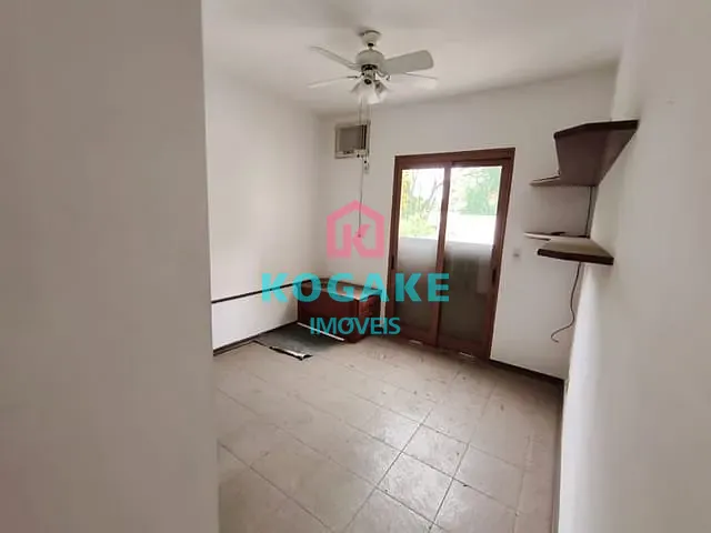 Sobrado com 660m², para alugar, no bairro Vila Adyana em São José dos Campos