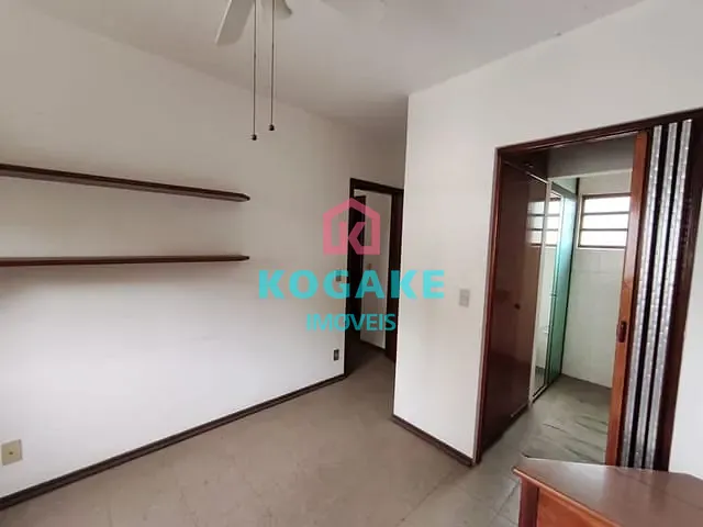 Sobrado com 660m², para alugar, no bairro Vila Adyana em São José dos Campos