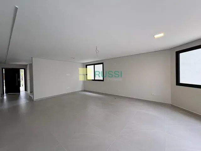 Sobrado com 340m² 5 quartos e 7 banheiros, à venda, no bairro Jardim das Colinas em São José dos Campos