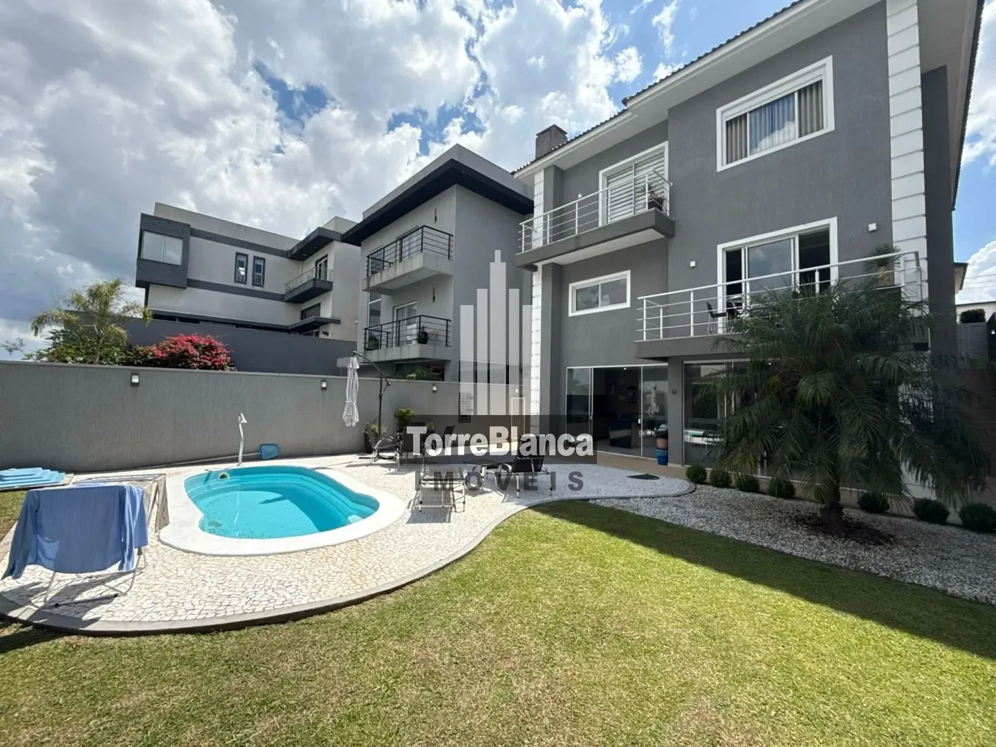 Sobrado, 3 quartos, 284 m² - Foto 2