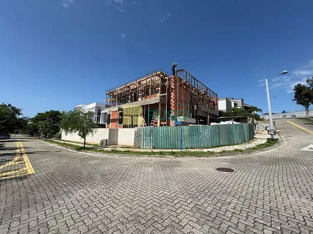 Sobrado com 550m² 5 quartos e 7 banheiros, à venda, no bairro Urbanova em São José dos Campos