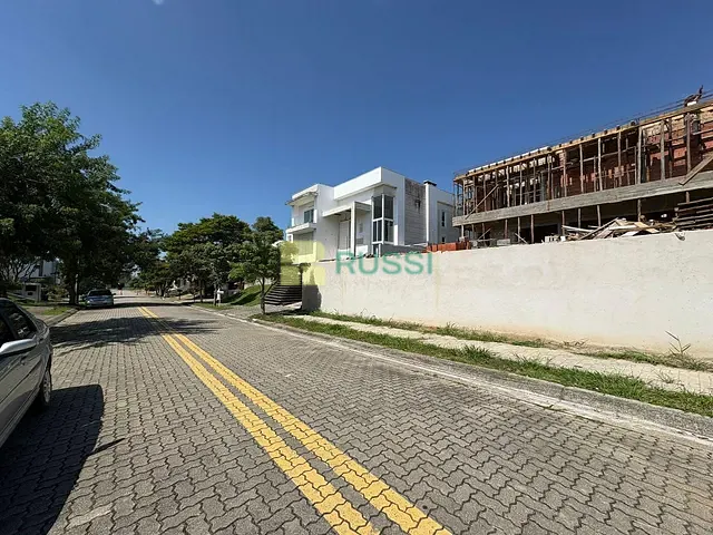 Sobrado com 550m² 5 quartos e 7 banheiros, à venda, no bairro Urbanova em São José dos Campos