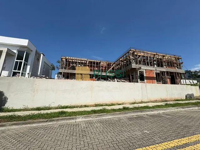 Sobrado com 550m² 5 quartos e 7 banheiros, à venda, no bairro Urbanova em São José dos Campos